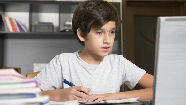 آموزش مجازی ؛ تجربه ای نو در سایه کرونا